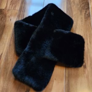 A NEW DAY Black Faux Fur Scarf (NWOT)